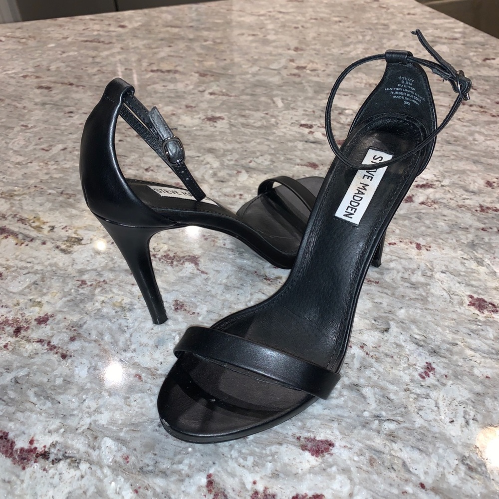 Steve Madden “Stecy” Black Leather Heels